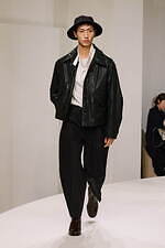 ルメール 2025年春夏コレクション - 流れるように波打つ佇まい｜写真16