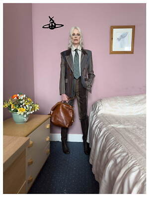 ヴィヴィアン・ウエストウッド(Vivienne Westwood) 2024-25年秋冬ウィメンズ&メンズコレクション  - 写真7