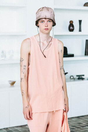 インアット(INNAT) 2025年春夏ウィメンズ&メンズコレクション  - 写真3