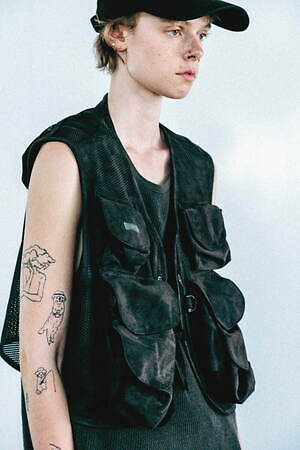 インアット(INNAT) 2025年春夏ウィメンズ&メンズコレクション  - 写真30