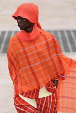 オム プリッセ イッセイ ミヤケ 2025年春夏コレクション - 風のダイナミズムが織りなす造形｜写真11