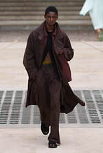 オム プリッセ イッセイ ミヤケ 2025年春夏コレクション - 風のダイナミズムが織りなす造形｜写真26