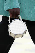 アミリ 2025年春夏コレクション - テーラリングとワークに降り注ぐきらめき｜写真3