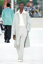 アミリ 2025年春夏コレクション - テーラリングとワークに降り注ぐきらめき｜写真14