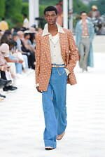 アミリ 2025年春夏コレクション - テーラリングとワークに降り注ぐきらめき｜写真34