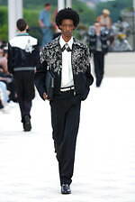 アミリ 2025年春夏コレクション - テーラリングとワークに降り注ぐきらめき｜写真75