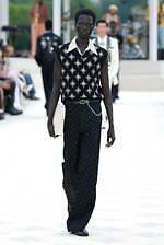 アミリ 2025年春夏コレクション - テーラリングとワークに降り注ぐきらめき｜写真80