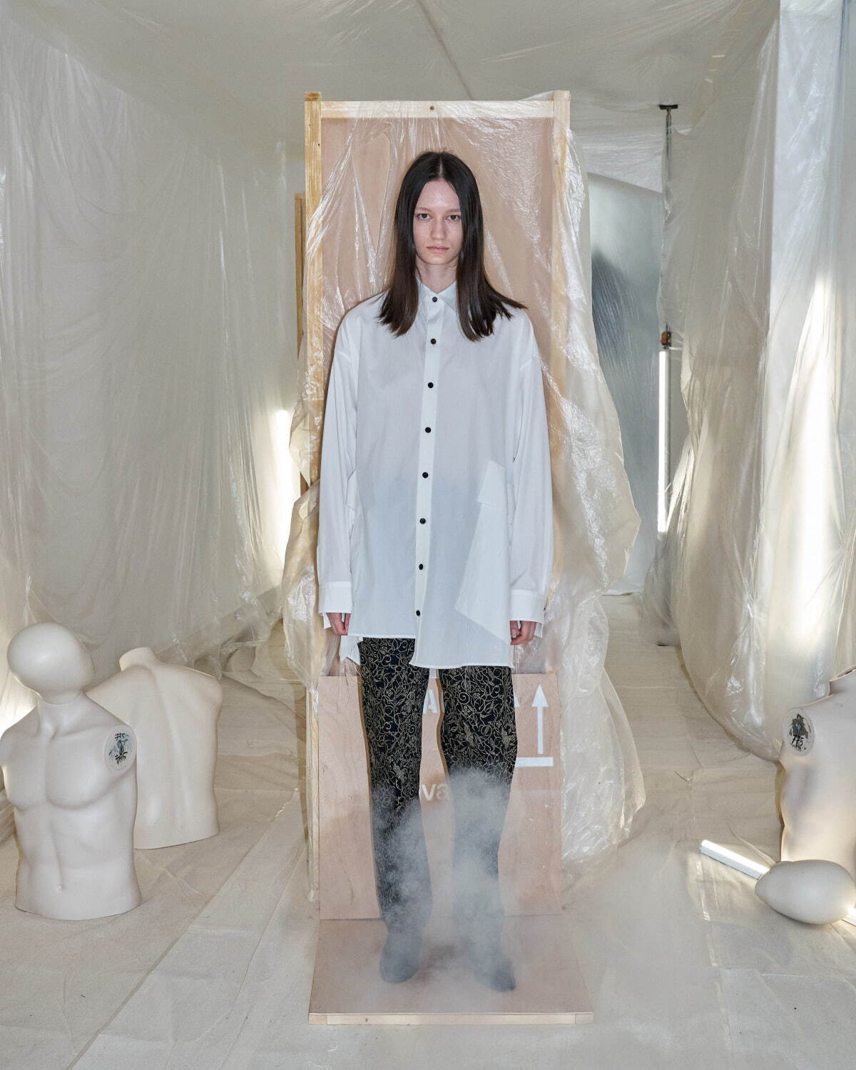 サルバム(sulvam) 2025年春夏ウィメンズ&メンズコレクション  - 写真24