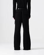 ベッドフォード直営店限定スウェット素材のベルボトムパンツ＆“星”のカラビナなど｜写真2