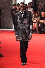 ジュンヤ ワタナベ マン 2025年春夏コレクション - デニム＆パッチワークが紡ぐドレッシーな装い｜写真1