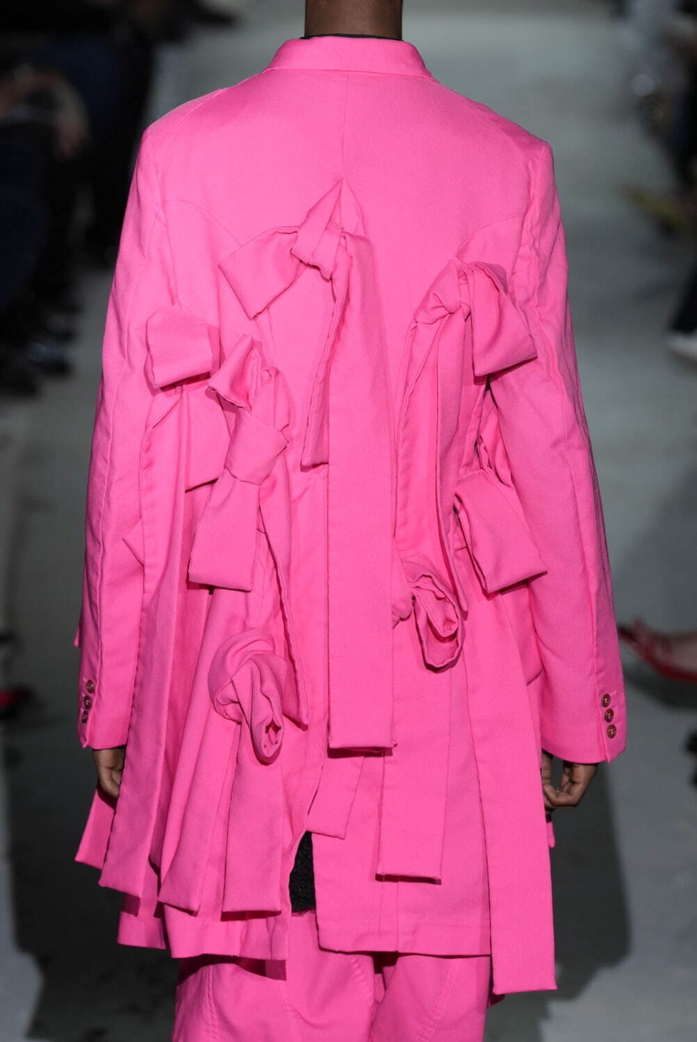 コム デ ギャルソン・オム プリュス(COMME des GARÇONS HOMME PLUS) 2025年春夏メンズコレクション  - 写真63