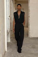 アミ 2025年春夏コレクション - 日没の瞬間、一瞬のグラデーション｜写真2