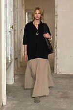 アミ 2025年春夏コレクション - 日没の瞬間、一瞬のグラデーション｜写真7