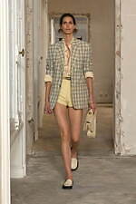 アミ 2025年春夏コレクション - 日没の瞬間、一瞬のグラデーション｜写真15