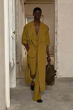 アミ 2025年春夏コレクション - 日没の瞬間、一瞬のグラデーション｜写真27