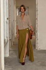 アミ 2025年春夏コレクション - 日没の瞬間、一瞬のグラデーション｜写真28