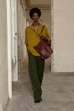 アミ 2025年春夏コレクション - 日没の瞬間、一瞬のグラデーション｜写真36