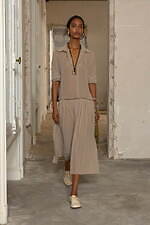 アミ 2025年春夏コレクション - 日没の瞬間、一瞬のグラデーション｜写真48