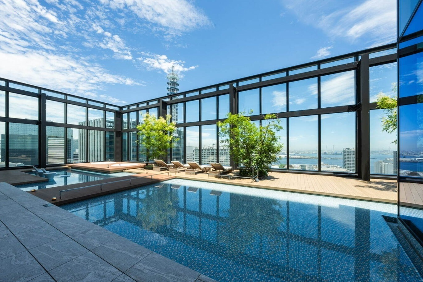 「三井ガーデンホテル横浜みなとみらいプレミア」1泊2日宿泊記、“天空の”スカイプール＆朝食ビュッフェ