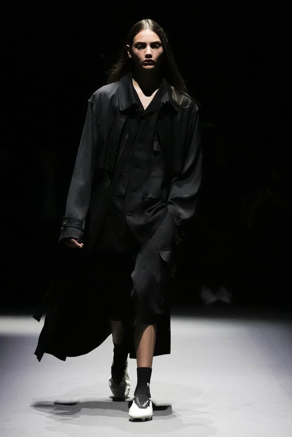 ワイスリー(Y-3) 2025年春夏ウィメンズ&メンズコレクション シルエット - 写真39
