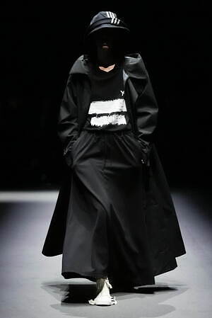 Y-3 2025年春夏コレクション - サッカー日本代表のユニフォームなどがラインナップ｜写真7