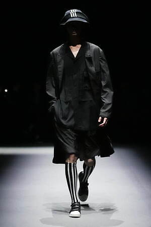 Y-3 2025年春夏コレクション - サッカー日本代表のユニフォームなどがラインナップ｜写真15
