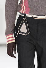 キコ コスタディノフ 2025年春夏メンズコレクション - 構造と装飾の交錯｜写真6