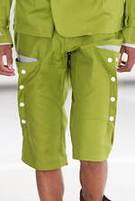 キコ コスタディノフ 2025年春夏メンズコレクション - 構造と装飾の交錯｜写真10