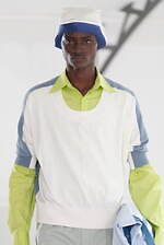 キコ コスタディノフ 2025年春夏メンズコレクション - 構造と装飾の交錯｜写真16