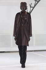 キコ コスタディノフ 2025年春夏メンズコレクション - 構造と装飾の交錯｜写真50