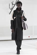 キコ コスタディノフ 2025年春夏メンズコレクション - 構造と装飾の交錯｜写真63