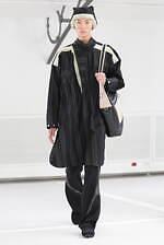 キコ コスタディノフ 2025年春夏メンズコレクション - 構造と装飾の交錯｜写真68