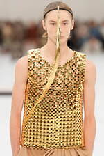 ロエベ 2025年春夏メンズコレクション - シルエットと質感の豊かさの追求｜写真54