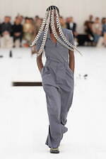 ロエベ 2025年春夏メンズコレクション - シルエットと質感の豊かさの追求｜写真72