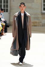 カラー 2025年春夏コレクション - 穏やかに溶け込むコントラスト｜写真3