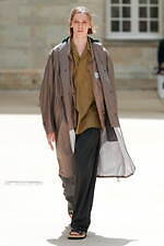 カラー 2025年春夏コレクション - 穏やかに溶け込むコントラスト｜写真7