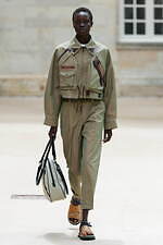 カラー 2025年春夏コレクション - 穏やかに溶け込むコントラスト｜写真16