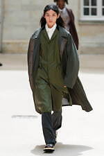 カラー 2025年春夏コレクション - 穏やかに溶け込むコントラスト｜写真20