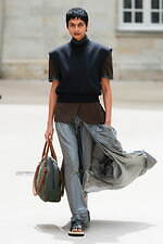 カラー 2025年春夏コレクション - 穏やかに溶け込むコントラスト｜写真33