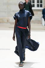 カラー 2025年春夏コレクション - 穏やかに溶け込むコントラスト｜写真35