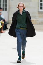 カラー 2025年春夏コレクション - 穏やかに溶け込むコントラスト｜写真36