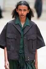 カラー 2025年春夏コレクション - 穏やかに溶け込むコントラスト｜写真38