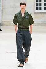 カラー 2025年春夏コレクション - 穏やかに溶け込むコントラスト｜写真39