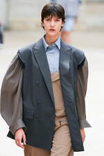 カラー 2025年春夏コレクション - 穏やかに溶け込むコントラスト｜写真59