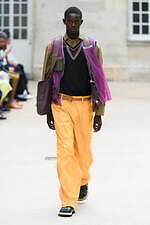 カラー 2025年春夏コレクション - 穏やかに溶け込むコントラスト｜写真75