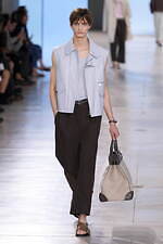 エルメス 2025年夏メンズコレクション - 軽快と洗練、心地よく流れる均衡｜写真22