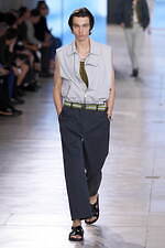 エルメス 2025年夏メンズコレクション - 軽快と洗練、心地よく流れる均衡｜写真30