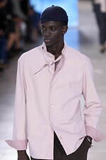 エルメス 2025年夏メンズコレクション - 軽快と洗練、心地よく流れる均衡｜写真39