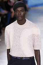 エルメス 2025年夏メンズコレクション - 軽快と洗練、心地よく流れる均衡｜写真55