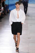 エルメス 2025年夏メンズコレクション - 軽快と洗練、心地よく流れる均衡｜写真61